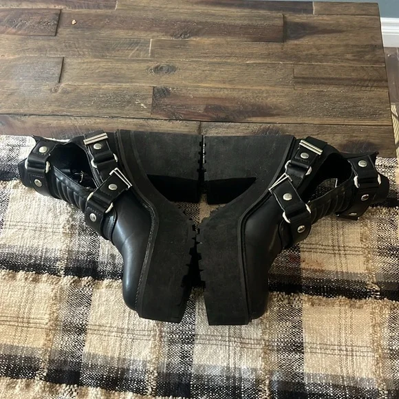 Killstar Electra Platform Cut Out Boots - Picture 6 of 16